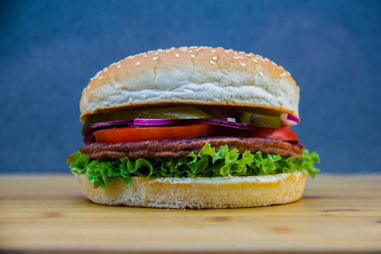 Burgers Recipe - Hamburger with Red Onion, Tomato, Lettuce and Pickles